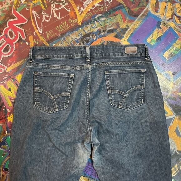 Riders by Lee Bootcut Jeans, No Gap Waist, Size 16M, Medium Wash, Made in Mexico - Picture 9 of 10